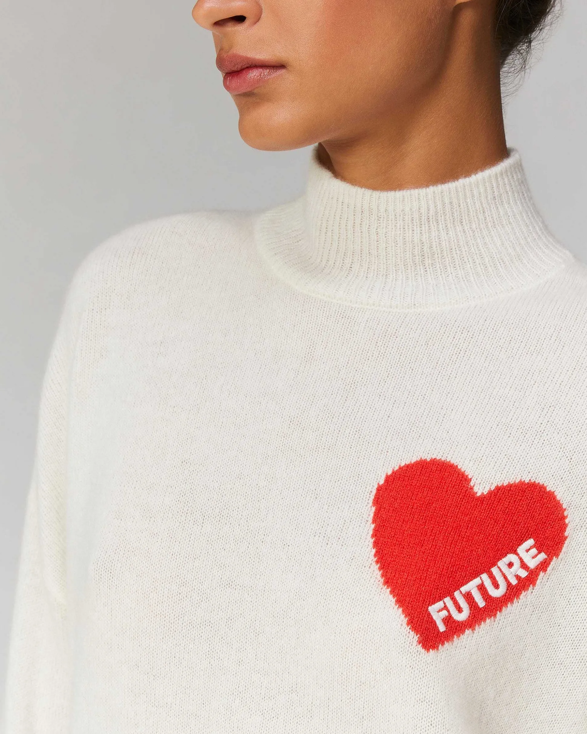 Pull Col Montant Coeur Leger