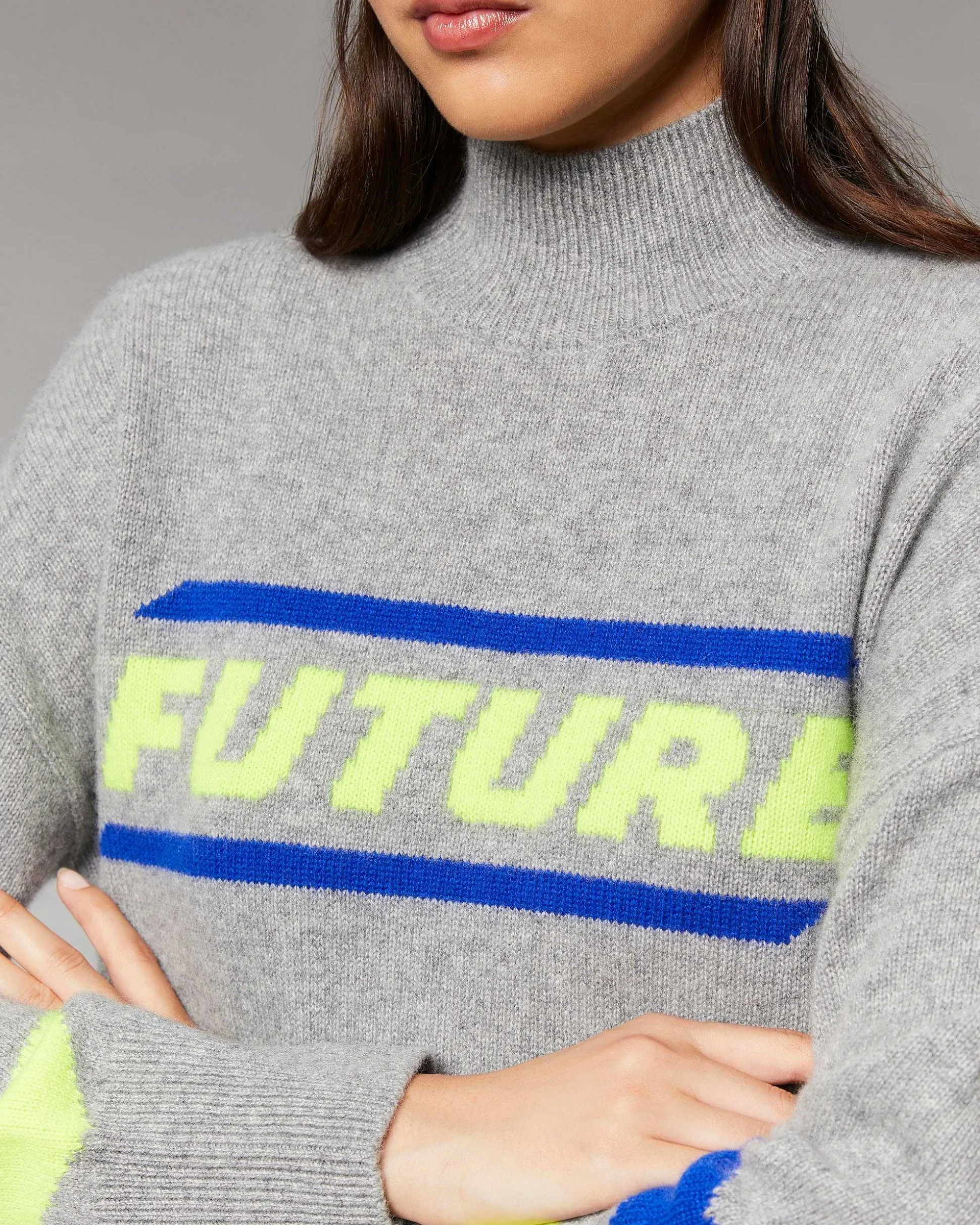 Pull Col Montant Future Et Bandes Manches