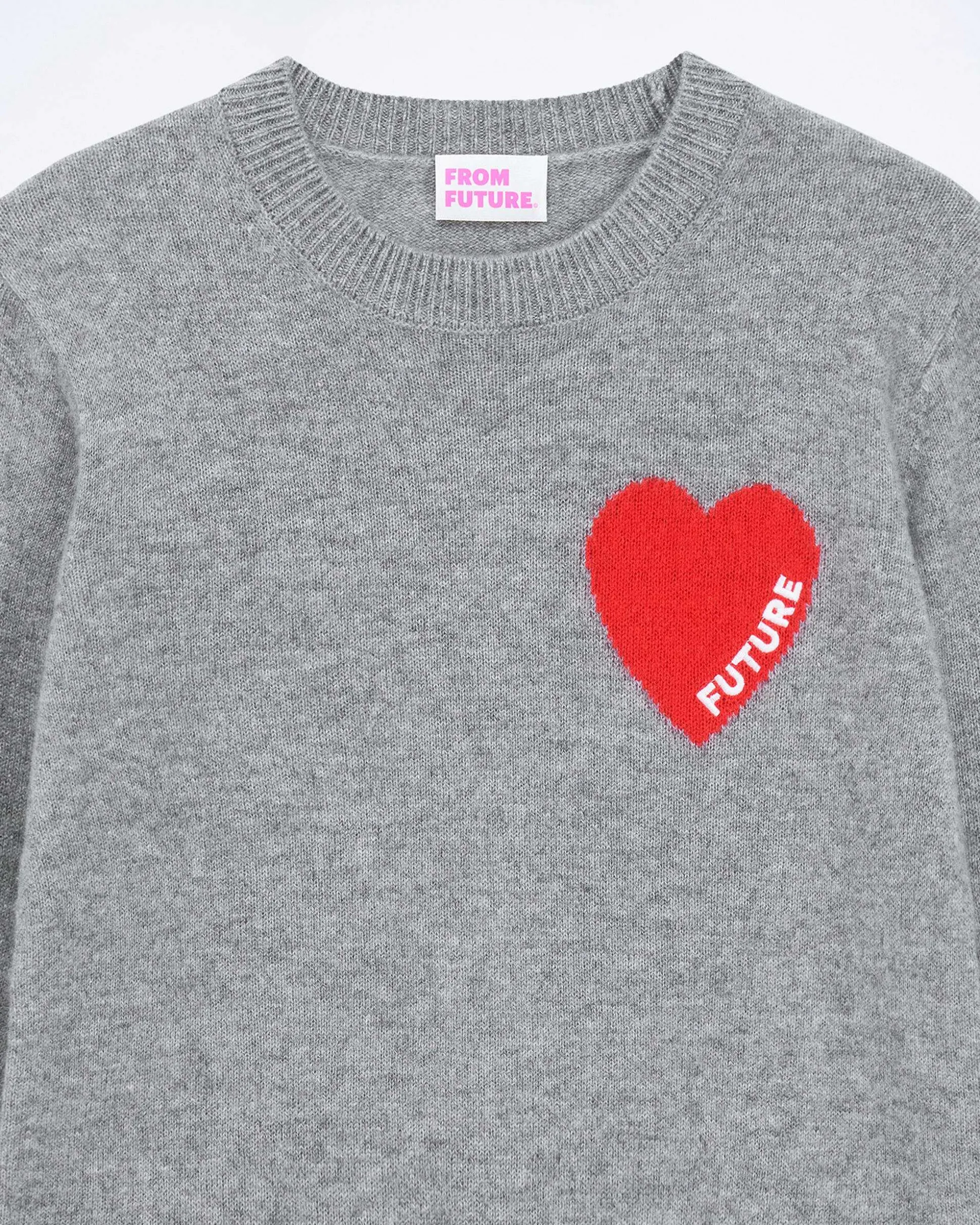 Pull Col Rond Coeur Broderie Future Light