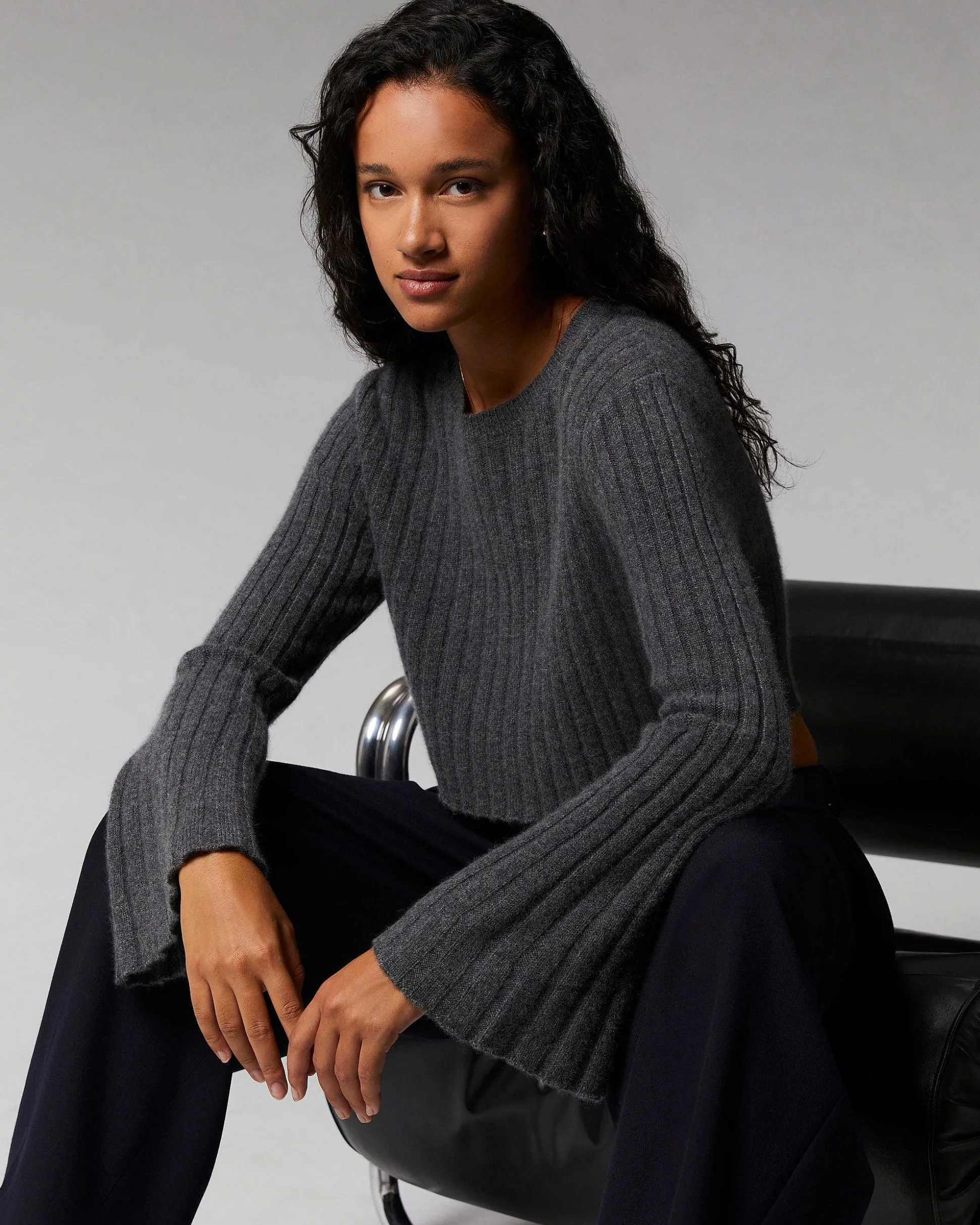 Pull Col Rond Court Manches Evasees