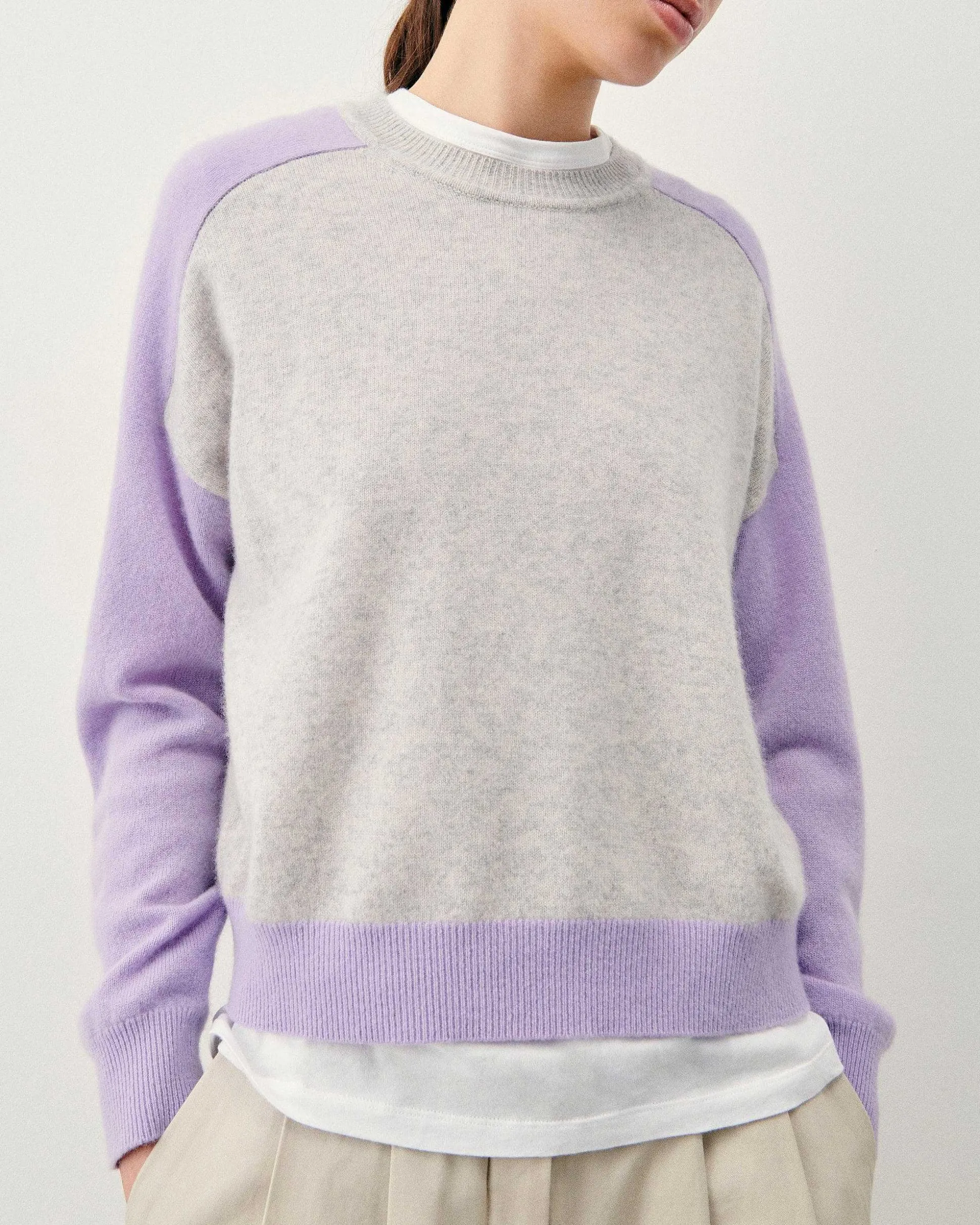 Pull Col Rond Manches Contrastees