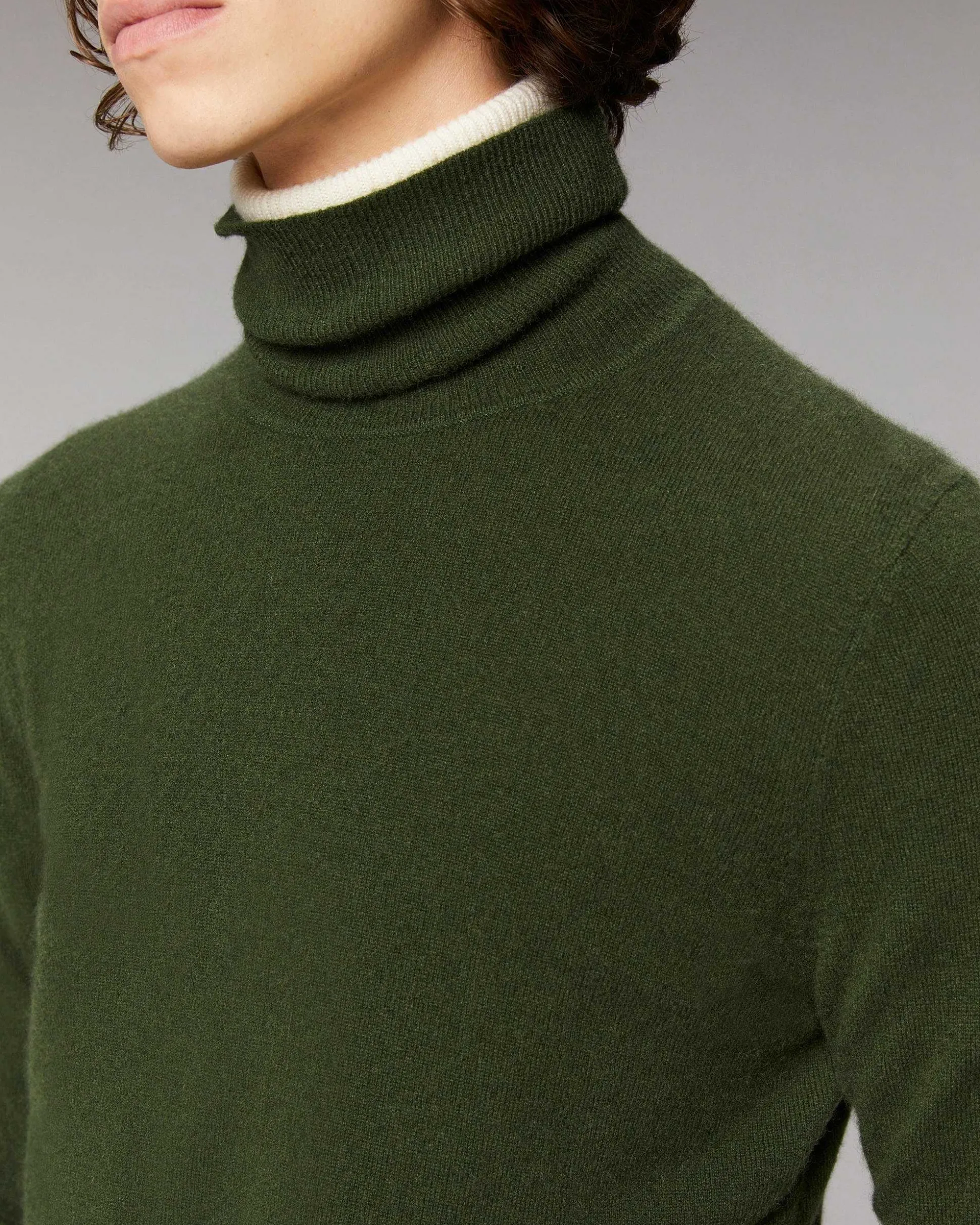 Pull Col Roule Basique