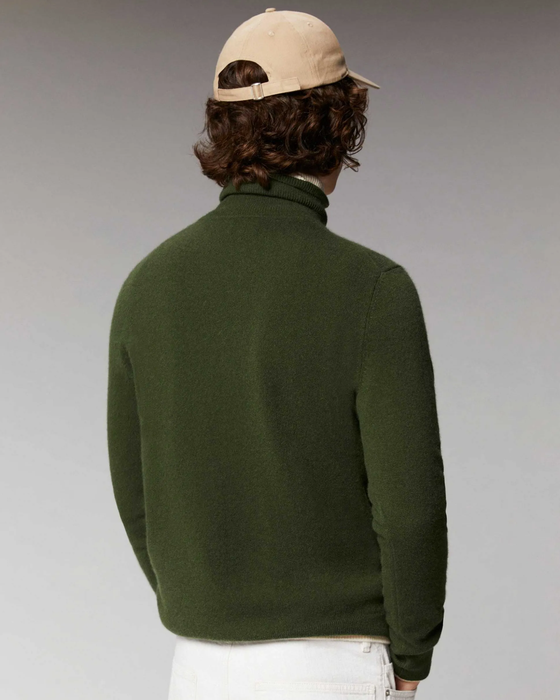 Pull Col Roule Basique