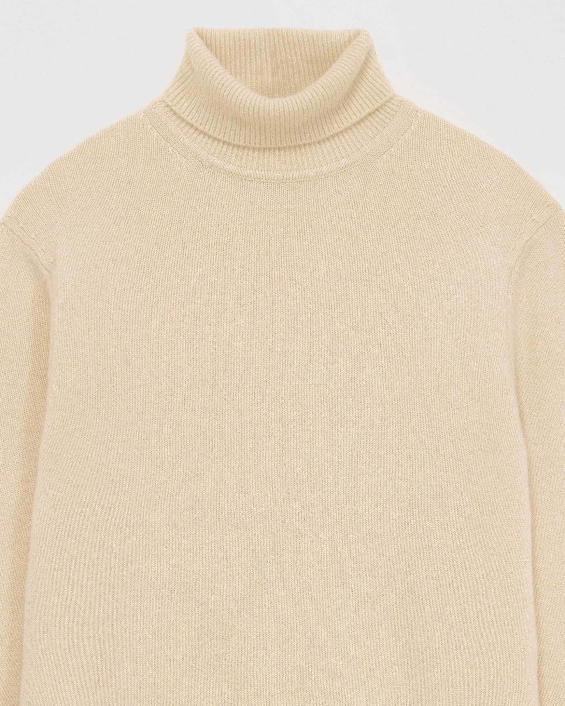 Pull Col Roule Basique Epais