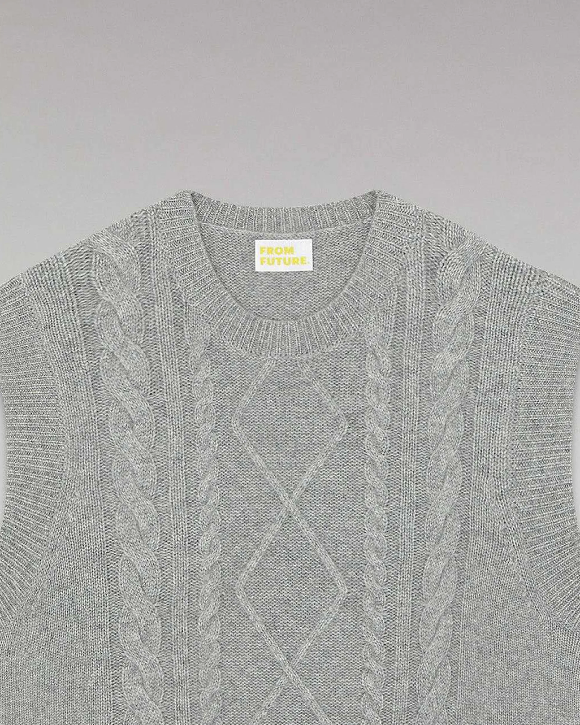 Pull Sans Manche Torsades