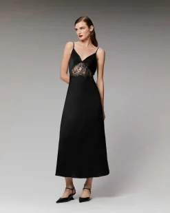 Robe Longue Bretelle Decoupee Dentelle