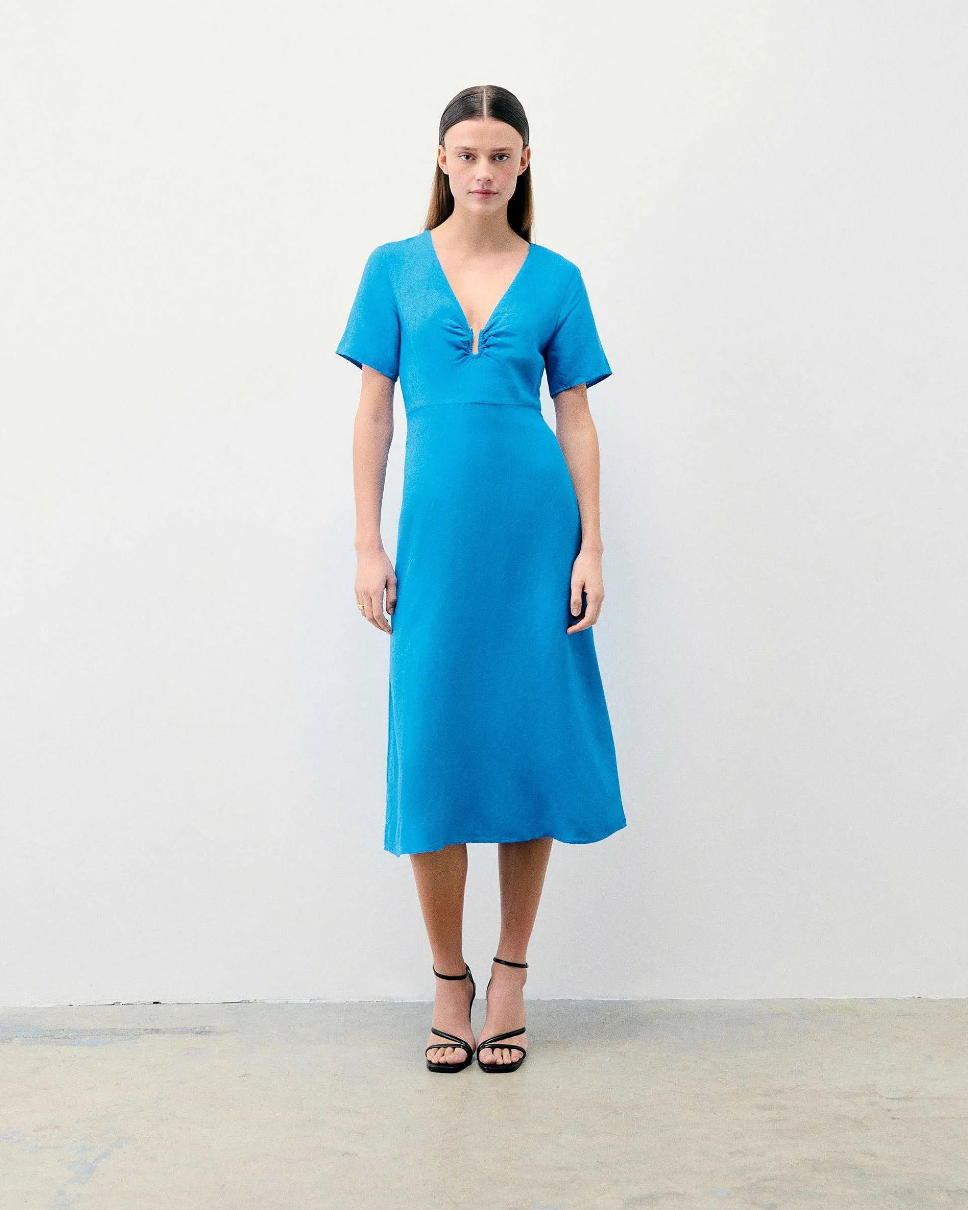 Robe Longue Manche Courte Arielle